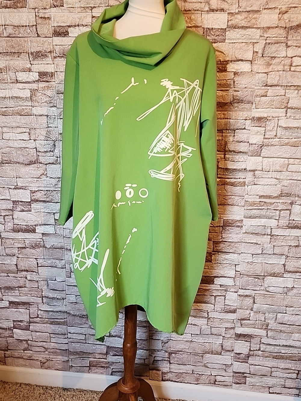 New Style Lux Luna  Green Cowl Neck Tunic ,Dress with Abstract Design Never Worn